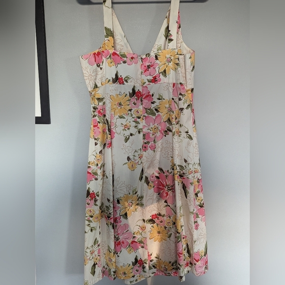 Eddie Bauer Floral Dress - Picture 3 of 12